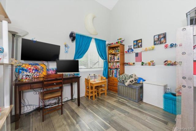 15 Steven Drive 4, Ossining, NY 10562