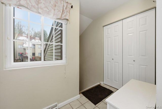 15 Steven Drive 4, Ossining, NY 10562