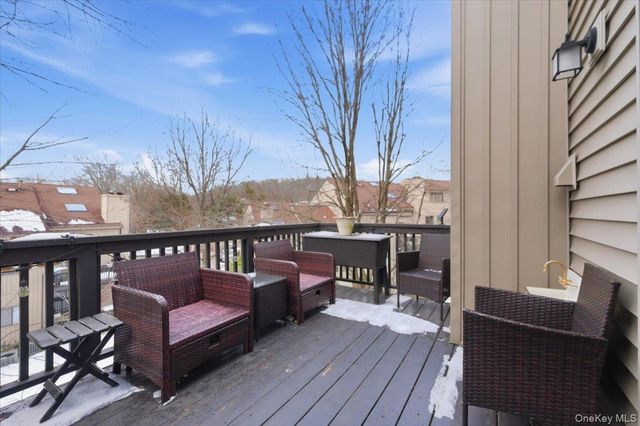 15 Steven Drive 4, Ossining, NY 10562