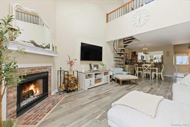 15 Steven Drive 4, Ossining, NY 10562