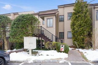 15 Steven Drive 4, Ossining, NY 10562