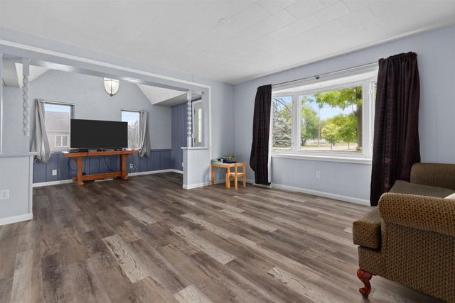 127 MADISON STREET, Menasha, WI 54952