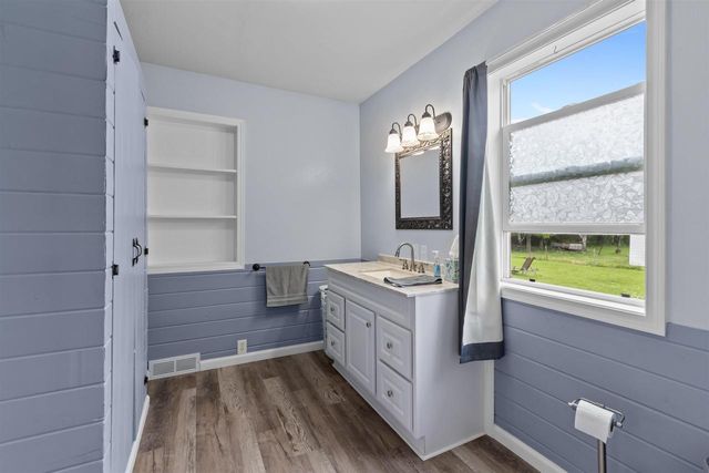 127 MADISON STREET, Menasha, WI 54952