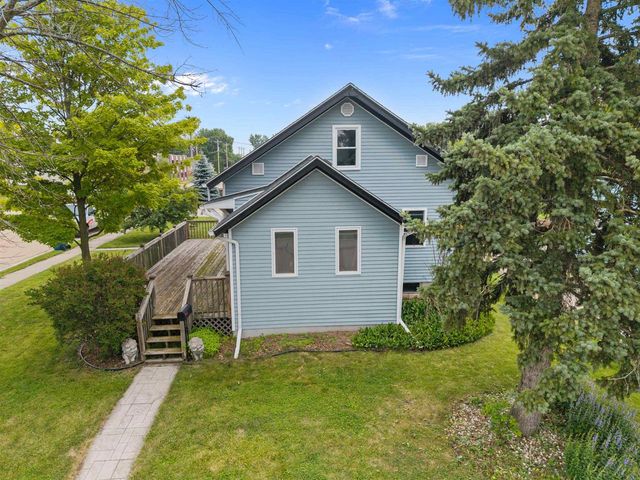 127 MADISON STREET, Menasha, WI 54952