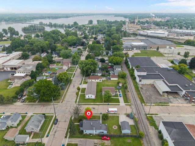 127 MADISON STREET, Menasha, WI 54952
