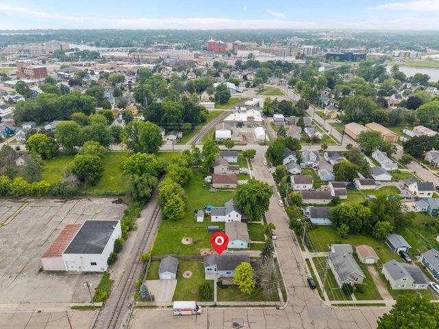 127 MADISON STREET, Menasha, WI 54952