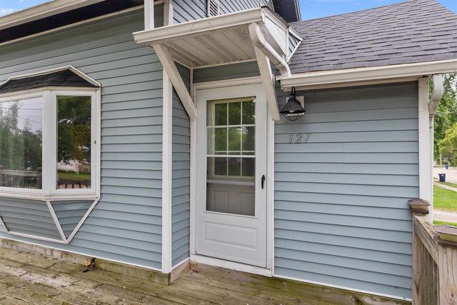 127 MADISON STREET, Menasha, WI 54952