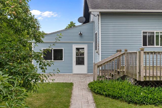 127 MADISON STREET, Menasha, WI 54952