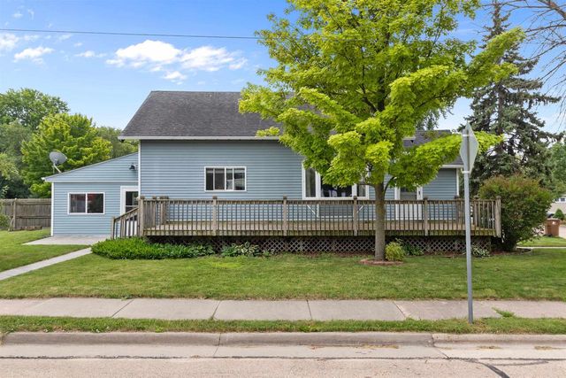 127 MADISON STREET, Menasha, WI 54952