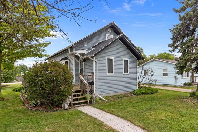 127 MADISON STREET, Menasha, WI 54952