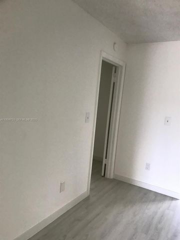 438 NE 210th Cir Terrace 203-4B, Miami, FL 33179