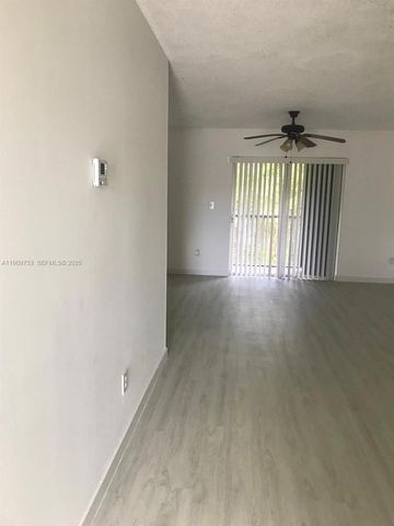 438 NE 210th Cir Terrace 203-4B, Miami, FL 33179