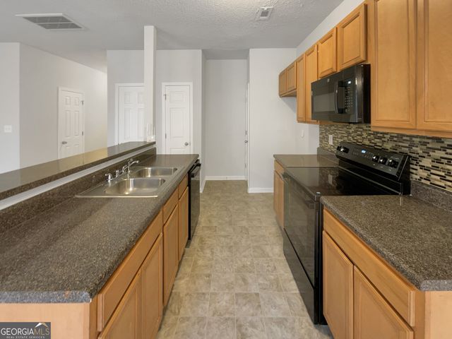 4944 Wexford Trail, Atlanta, GA 30349