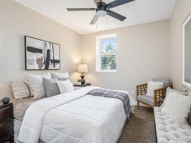 3467 Giles Avenue, St Louis, MO 63116