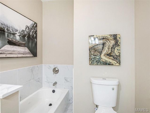 3467 Giles Avenue, St Louis, MO 63116