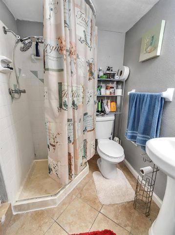 5516 SEDGEFIELD STREET, Orlando, FL 32808