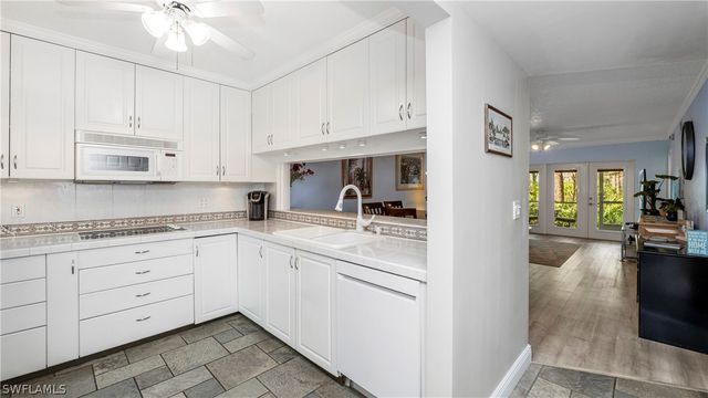 3032 Sandpiper Bay CIR G106, Naples, FL 34112