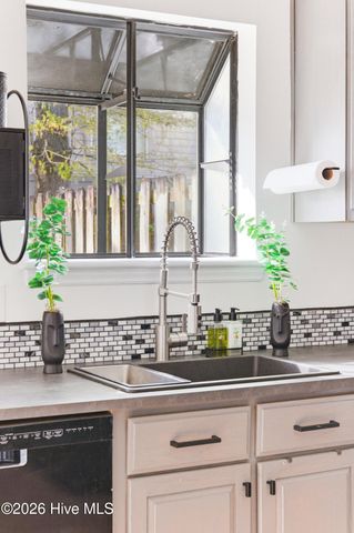 430 Cobblestone Drive, Wilmington, NC 28405