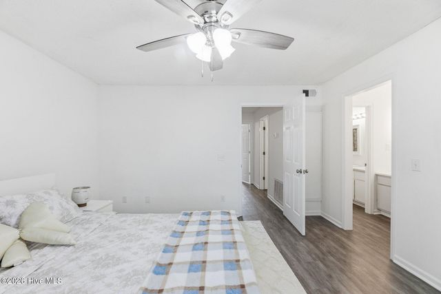 430 Cobblestone Drive, Wilmington, NC 28405