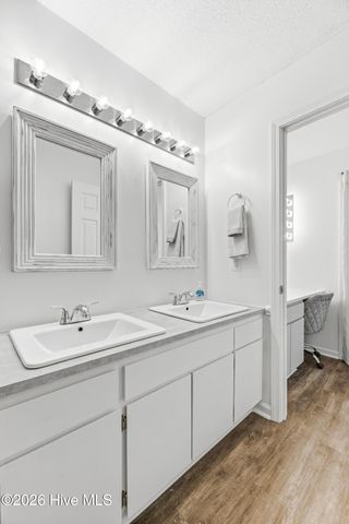 430 Cobblestone Drive, Wilmington, NC 28405