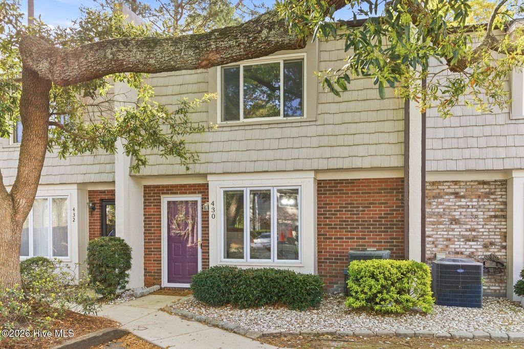 430 Cobblestone Drive, Wilmington, NC 28405