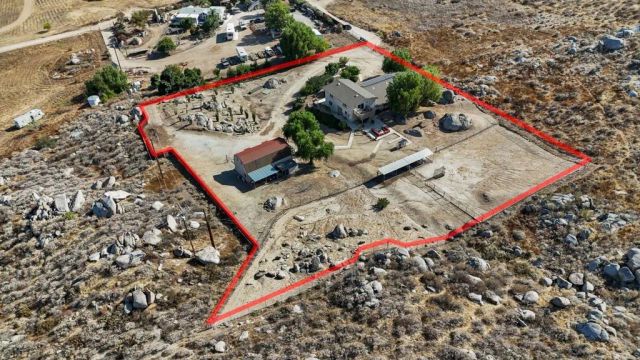 23621 California Avenue, Hemet, CA 92545
