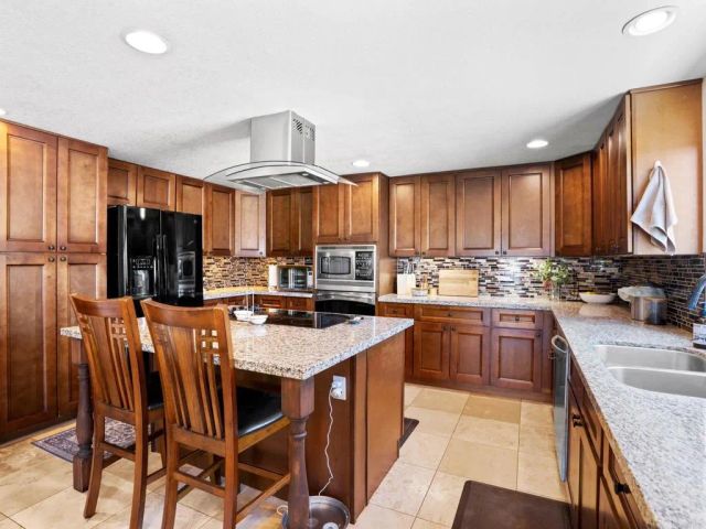 23621 California Avenue, Hemet, CA 92545