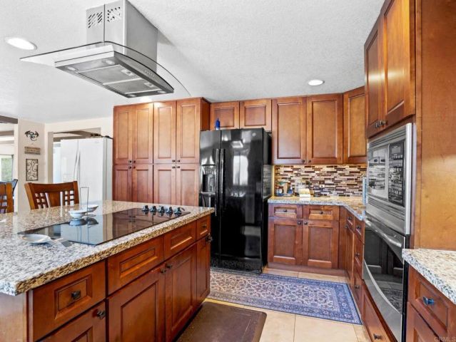 23621 California Avenue, Hemet, CA 92545