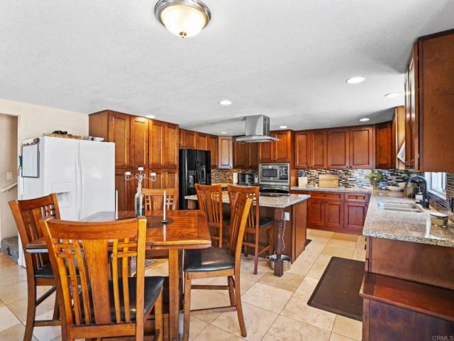 23621 California Avenue, Hemet, CA 92545