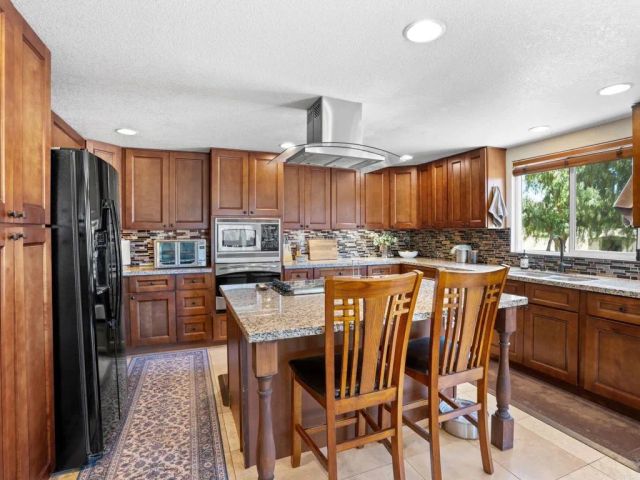 23621 California Avenue, Hemet, CA 92545