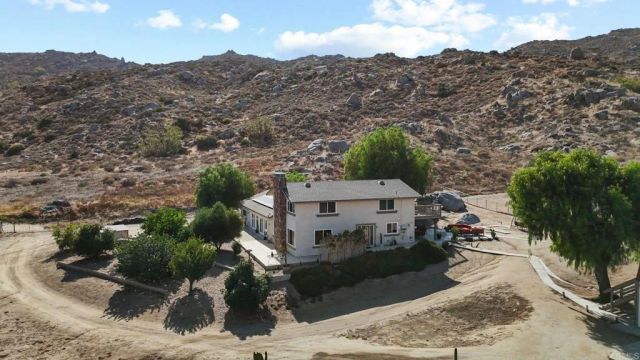23621 California Avenue, Hemet, CA 92545