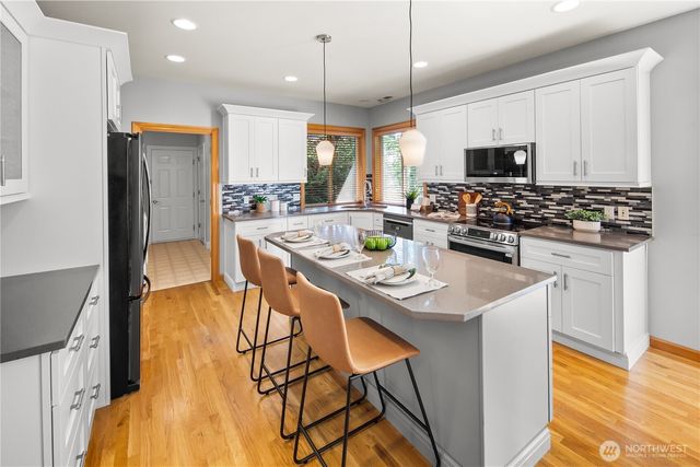 27443 236th Place SE, Maple Valley, WA 98038