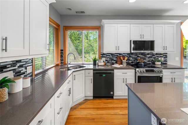 27443 236th Place SE, Maple Valley, WA 98038