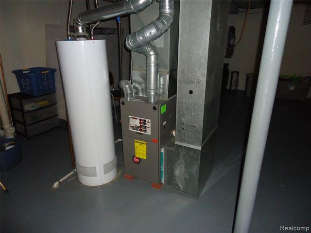 11051 Timken Avenue, Warren, MI 48089