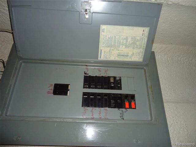 11051 Timken Avenue, Warren, MI 48089