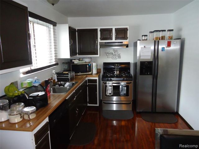 11051 Timken Avenue, Warren, MI 48089