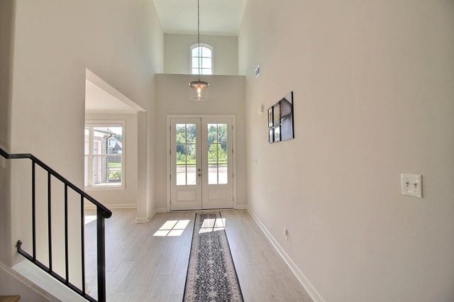 15 GRAYS HOLLOW DR, Cordova, TN 38018