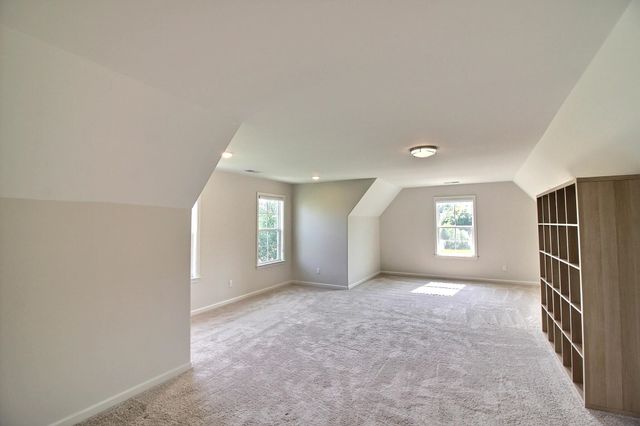 15 GRAYS HOLLOW DR, Cordova, TN 38018