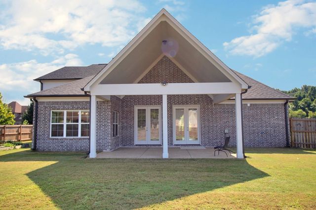 15 GRAYS HOLLOW DR, Cordova, TN 38018