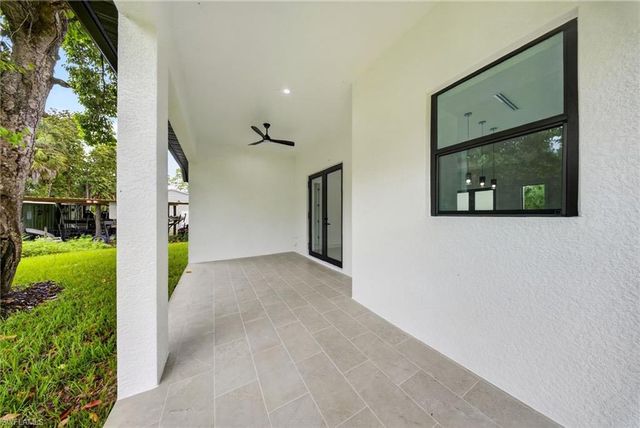 1276 Dove Tree ST, Naples, FL 34117