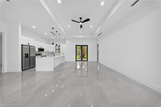 1276 Dove Tree ST, Naples, FL 34117