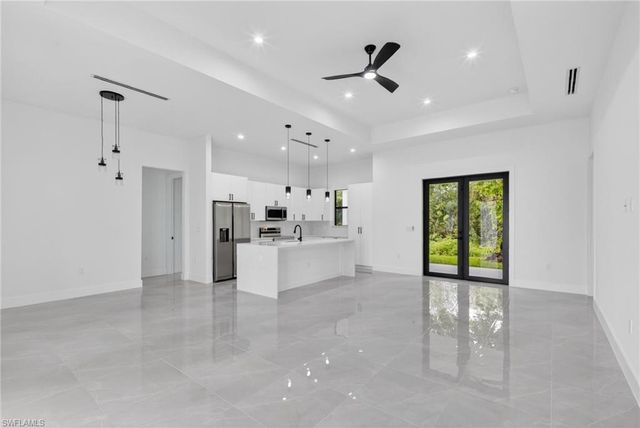 1276 Dove Tree ST, Naples, FL 34117