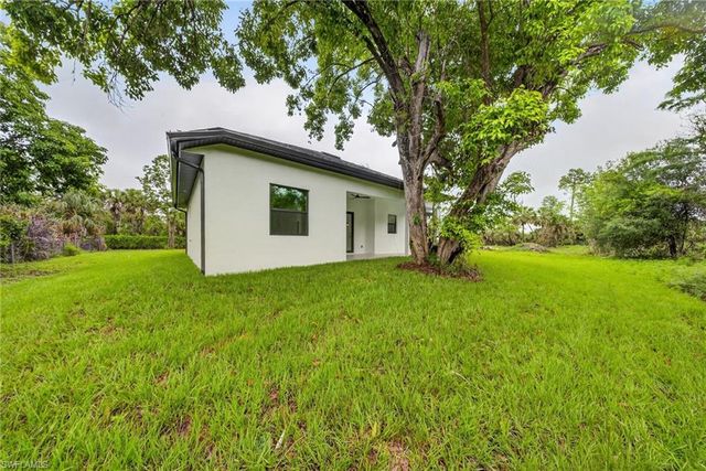 1276 Dove Tree ST, Naples, FL 34117
