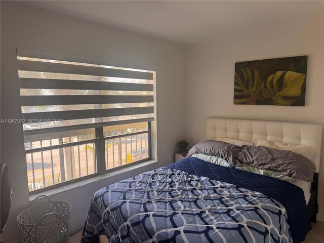 3215 N Ocean Drive 302, Hollywood, FL 33019