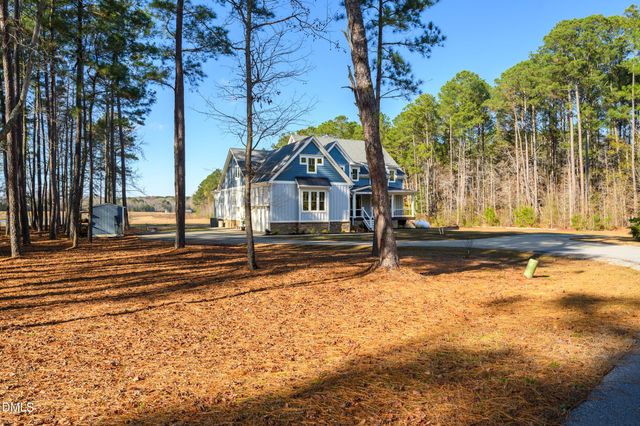 246 Lake Magnolia Way, Smithfield, NC 27577