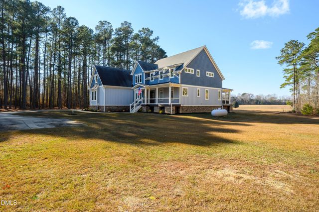 246 Lake Magnolia Way, Smithfield, NC 27577