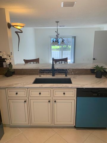 239 SW 3rd Street, Pompano Beach, FL 33060