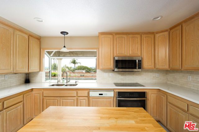 368 Calle Converse, Camarillo, CA 93010