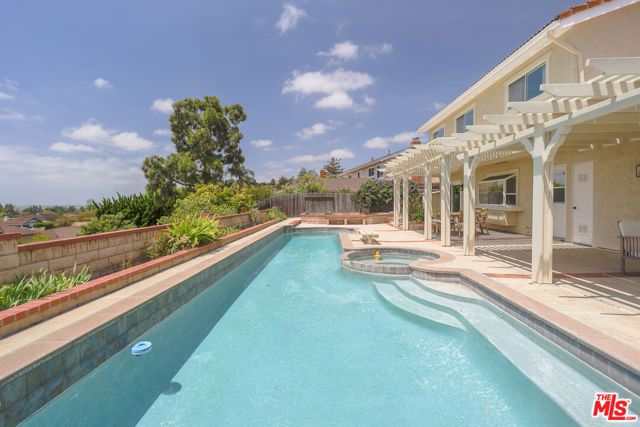 368 Calle Converse, Camarillo, CA 93010