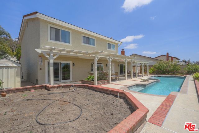 368 Calle Converse, Camarillo, CA 93010